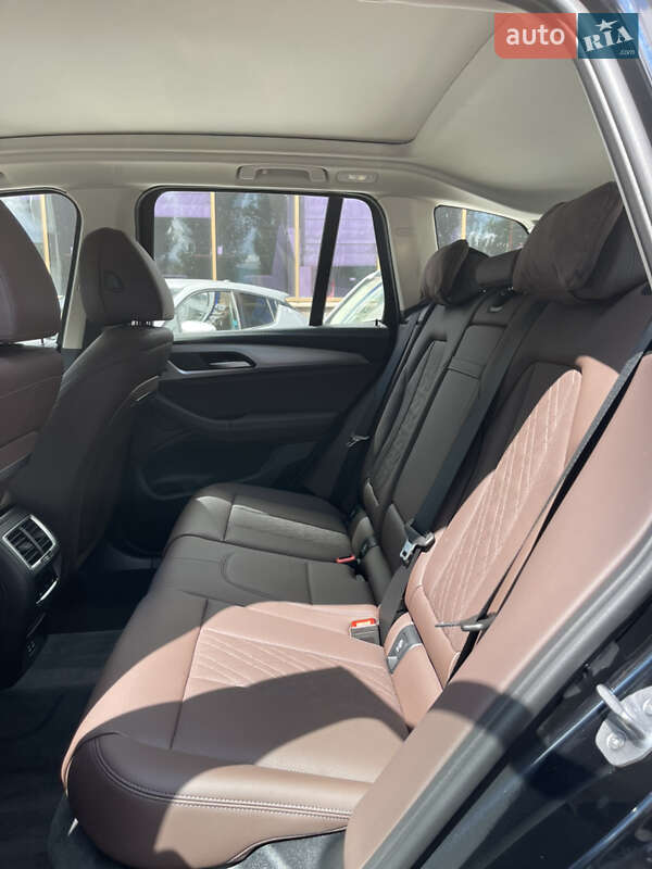 Позашляховик / Кросовер BMW iX3 2025 в Києві