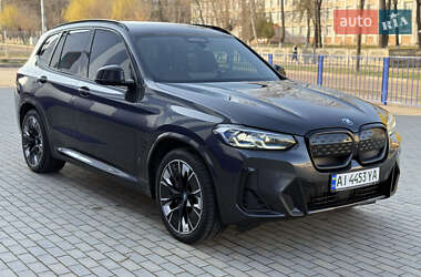 Внедорожник / Кроссовер BMW iX3 2021 в 