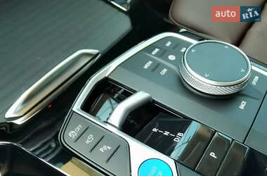 Внедорожник / Кроссовер BMW iX3 2023 в 
