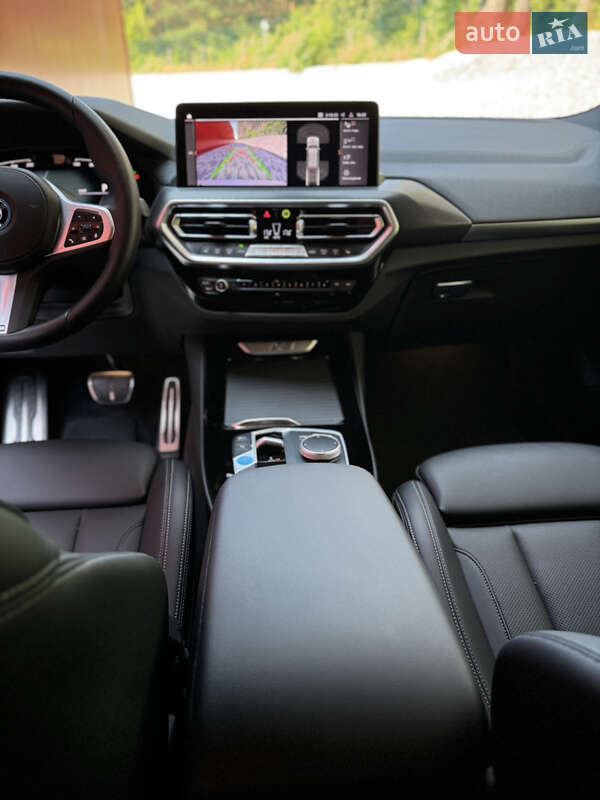 Позашляховик / Кросовер BMW iX3 2024 в Києві