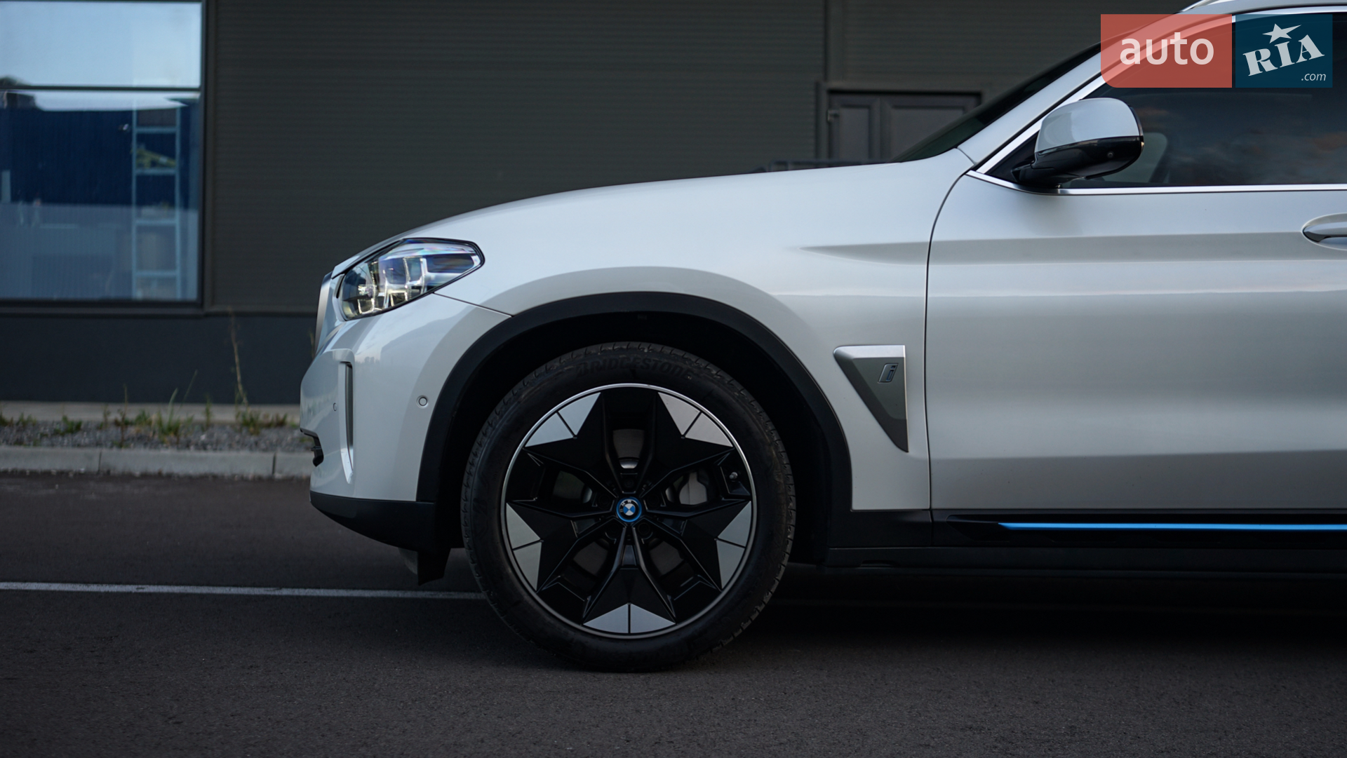 2021 BMW iX3 - мініатюра 2