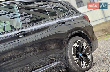 Внедорожник / Кроссовер BMW iX3 2023 в 