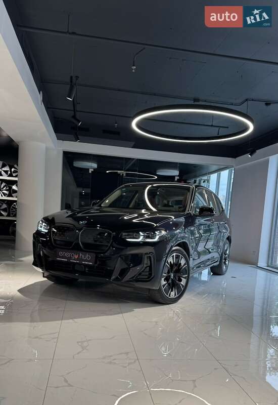 BMW iX3 2024