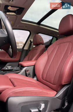 Внедорожник / Кроссовер BMW iX3 2023 в 