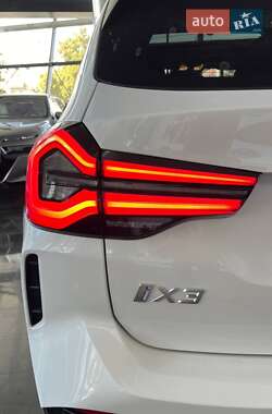 Внедорожник / Кроссовер BMW iX3 2023 в 