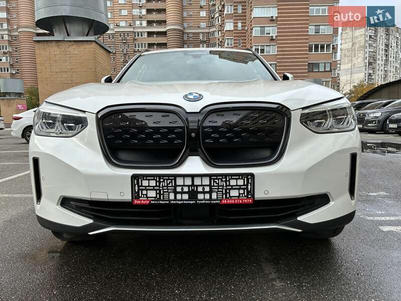 BMW iX3 2021