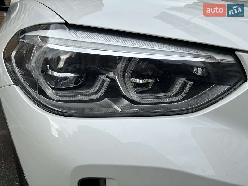 Позашляховик / Кросовер BMW iX3 2021 в Києві