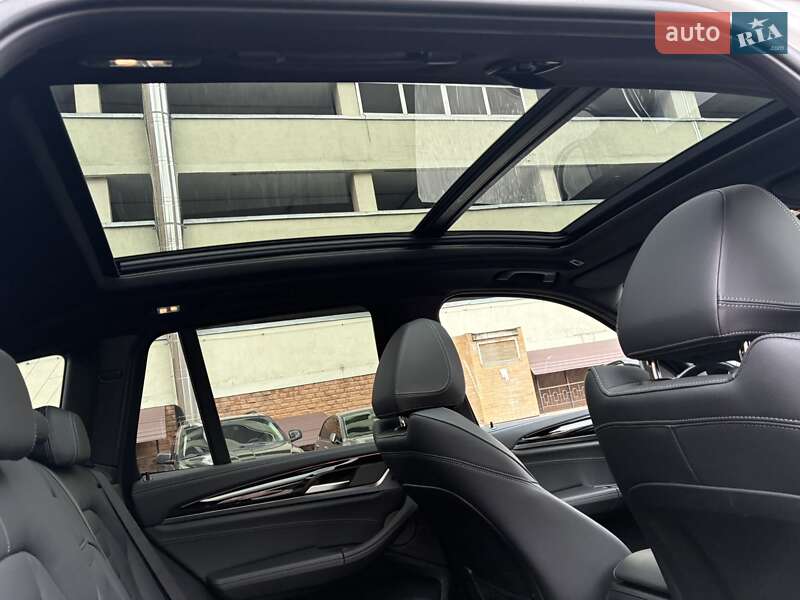 Позашляховик / Кросовер BMW iX3 2021 в Києві