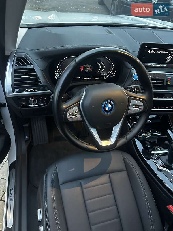 Внедорожник / Кроссовер BMW iX3 2021 в Мукачево