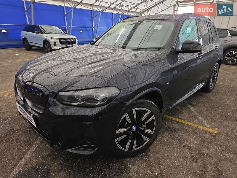 BMW iX3 2022