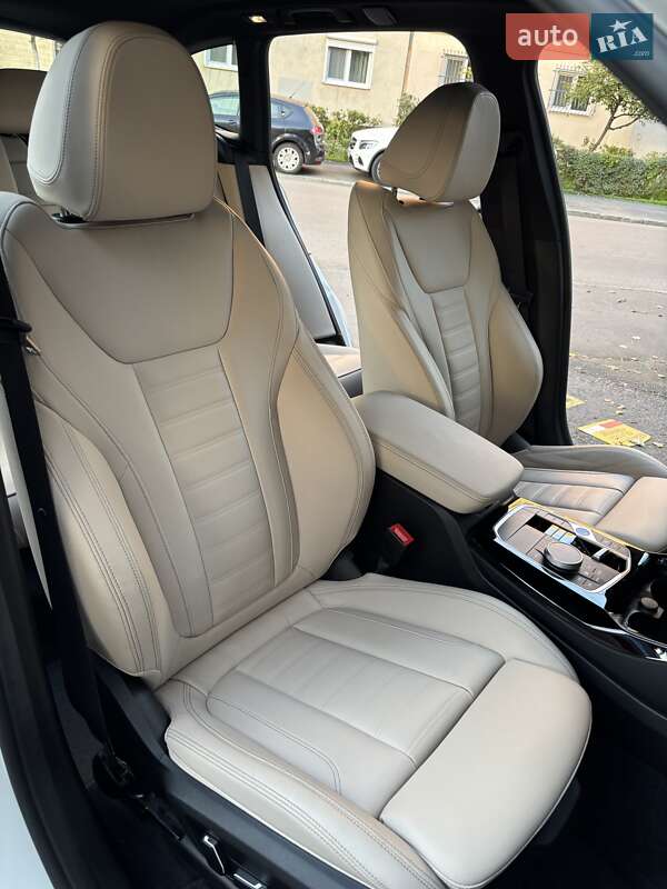 Позашляховик / Кросовер BMW iX3 2024 в Одесі