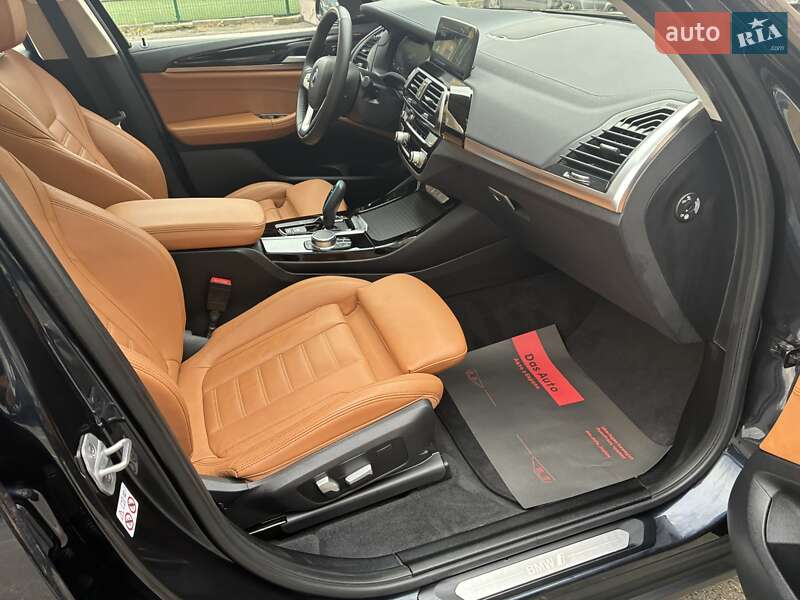 Внедорожник / Кроссовер BMW iX3 2021 в Киеве