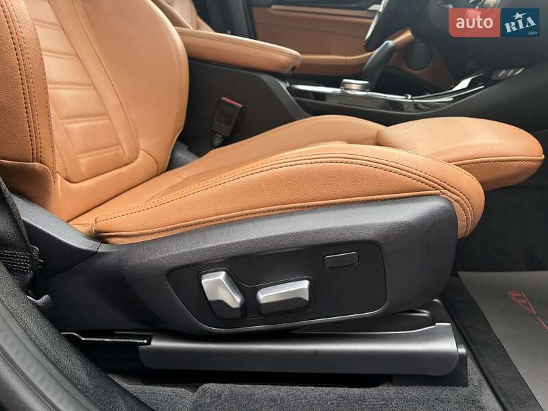 Внедорожник / Кроссовер BMW iX3 2021 в Киеве