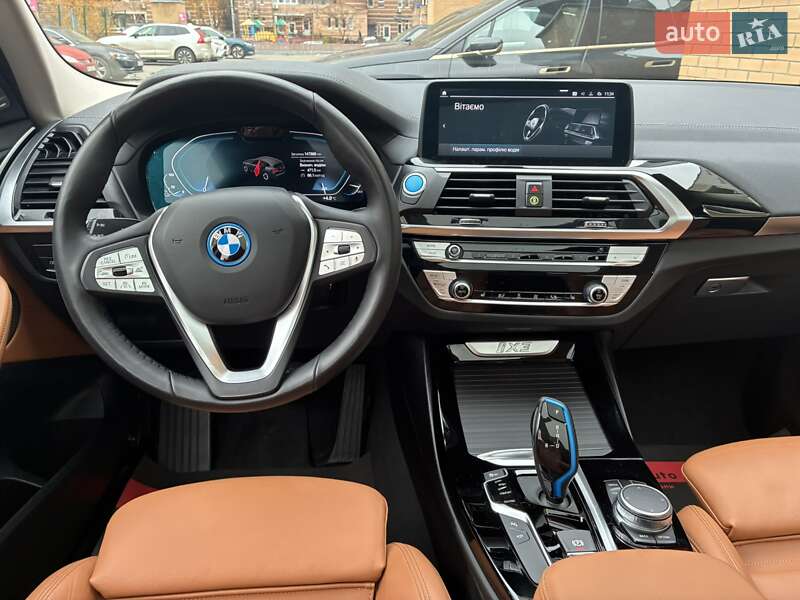 Внедорожник / Кроссовер BMW iX3 2021 в Киеве