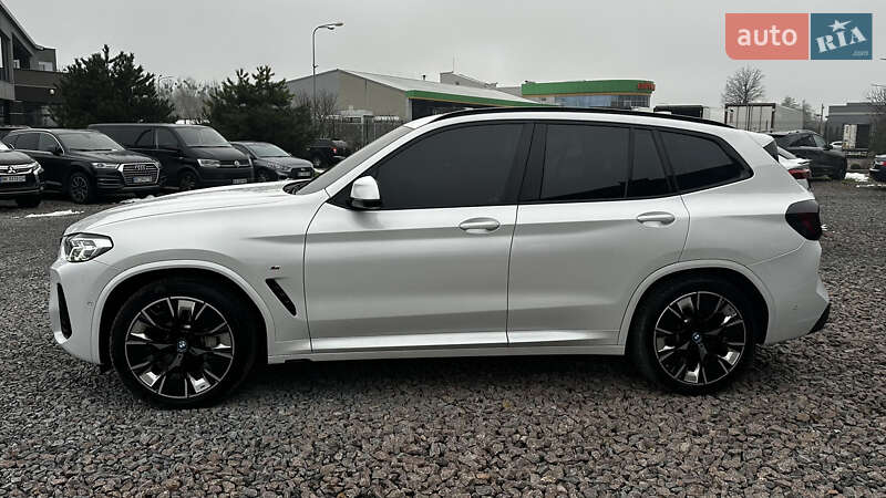 Внедорожник / Кроссовер BMW iX3 2022 в Львове