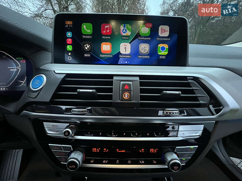 Внедорожник / Кроссовер BMW iX3 2021 в Киеве