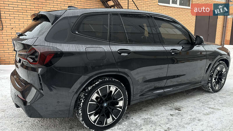 Внедорожник / Кроссовер BMW iX3 2022 в Киеве