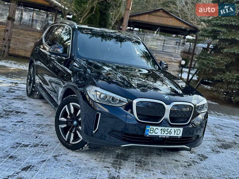Внедорожник / Кроссовер BMW iX3 2021 в Дрогобыче