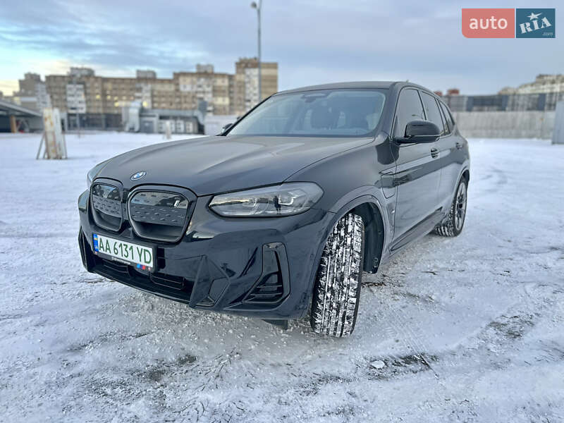 Внедорожник / Кроссовер BMW iX3 2024 в Киеве