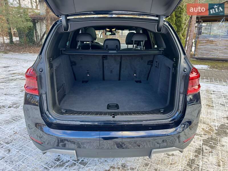 Внедорожник / Кроссовер BMW iX3 2021 в Дрогобыче