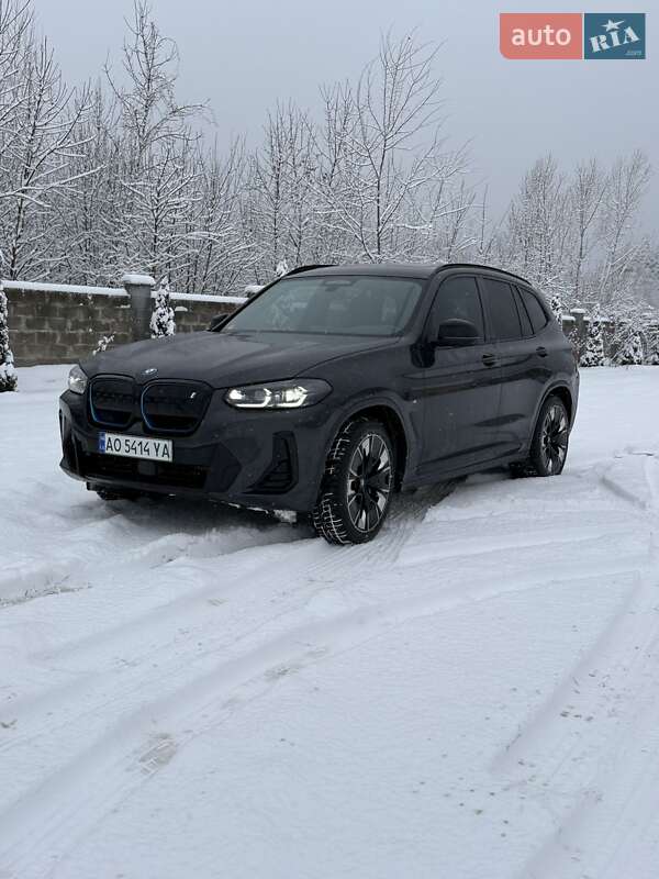 Внедорожник / Кроссовер BMW iX3 2023 в Мукачево
