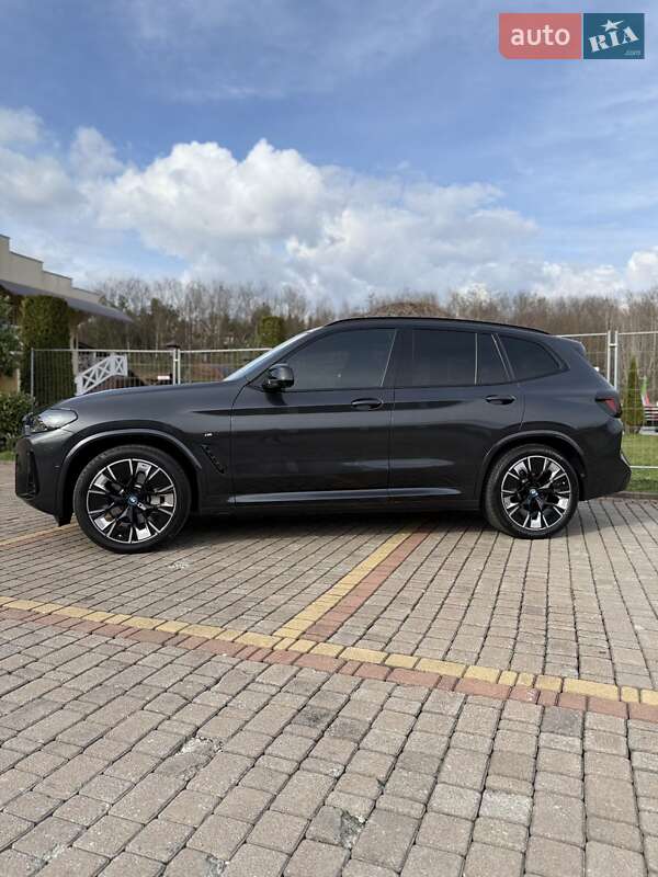Внедорожник / Кроссовер BMW iX3 2023 в Мукачево