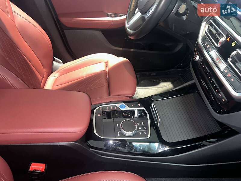 Внедорожник / Кроссовер BMW iX3 2023 в Днепре