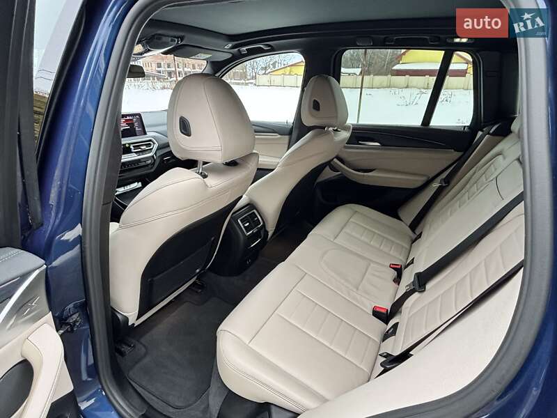 Внедорожник / Кроссовер BMW iX3 2024 в Львове