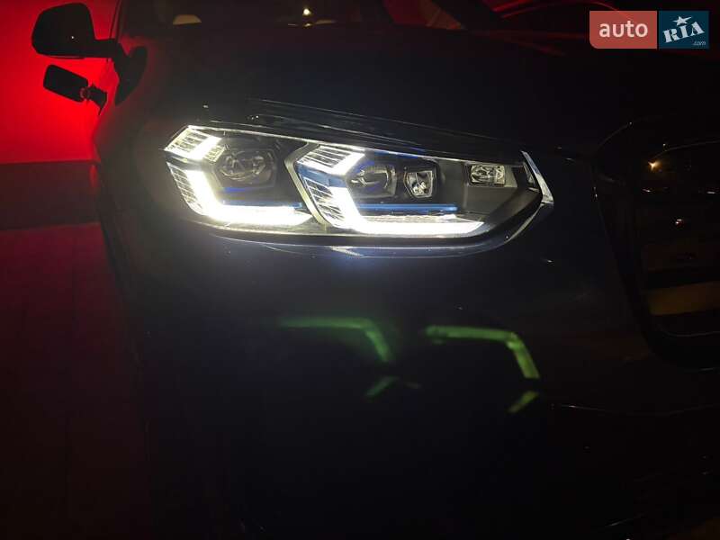 Внедорожник / Кроссовер BMW iX3 2024 в Львове