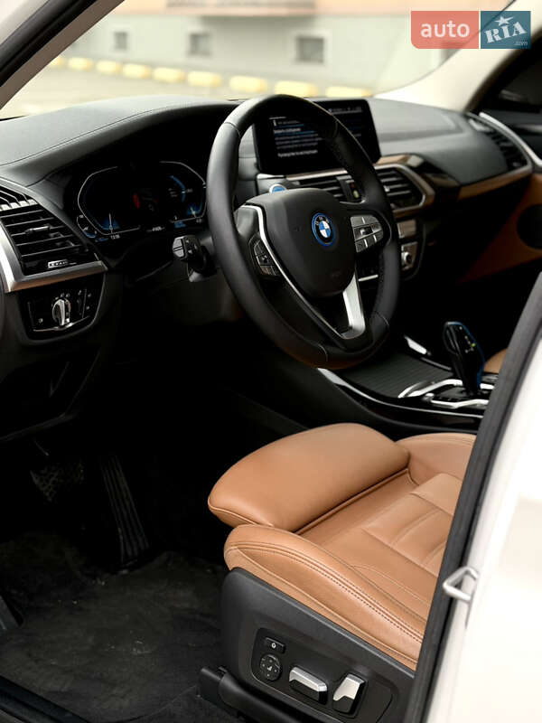 Позашляховик / Кросовер BMW iX3 2021 в Ужгороді фото 32 Позашляховик / Кросовер BMW iX3 2021 в Ужгороді