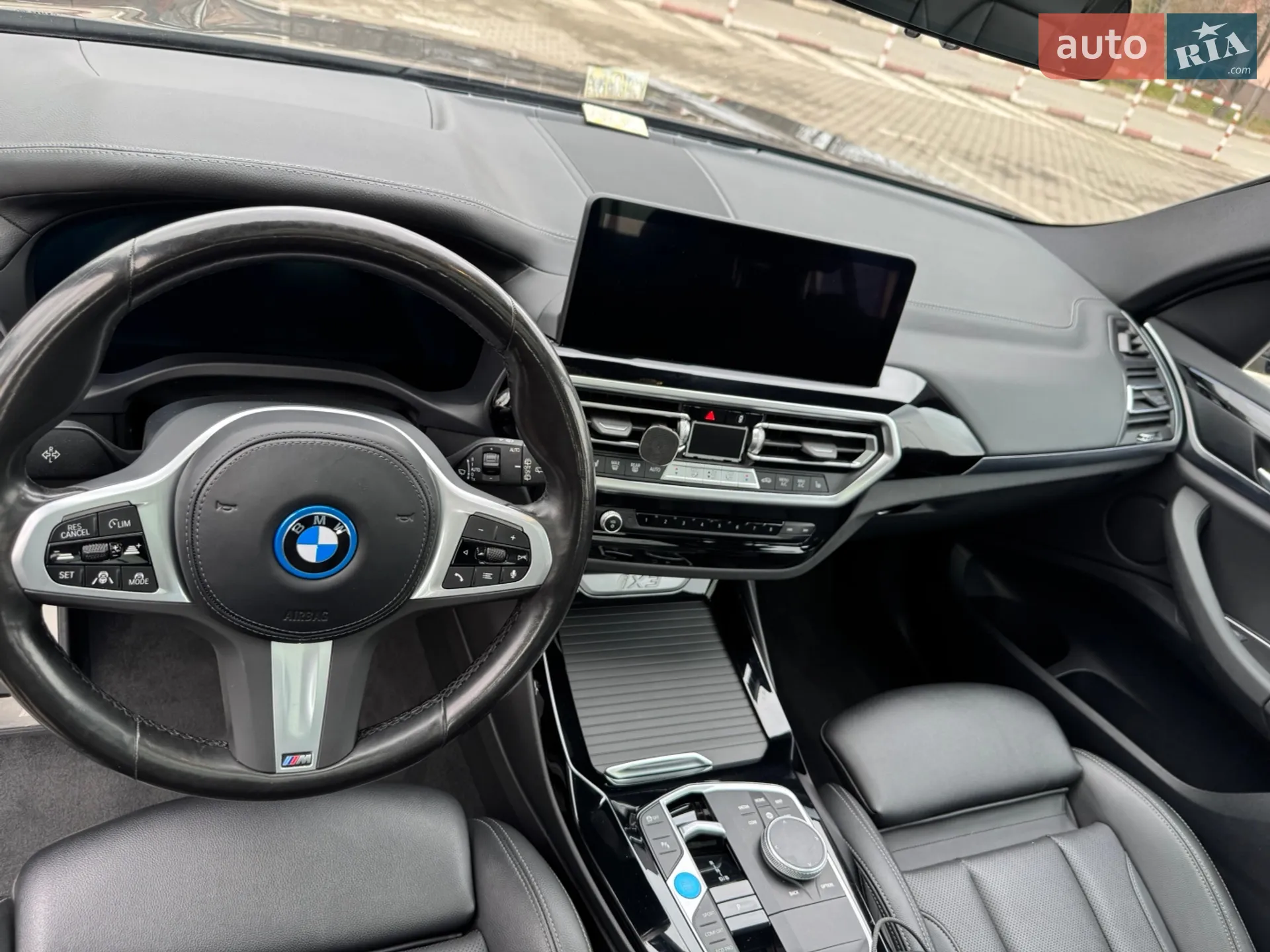 2023 BMW iX3 - мініатюра 15