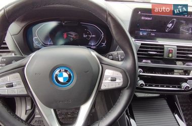 Внедорожник / Кроссовер BMW iX3 2021 в Киеве