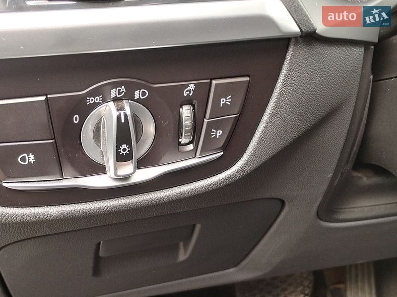 Внедорожник / Кроссовер BMW iX3 2021 в Киеве