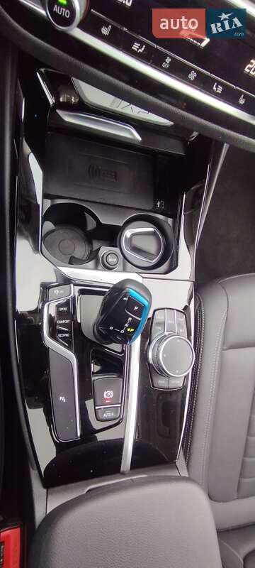 Внедорожник / Кроссовер BMW iX3 2021 в Киеве