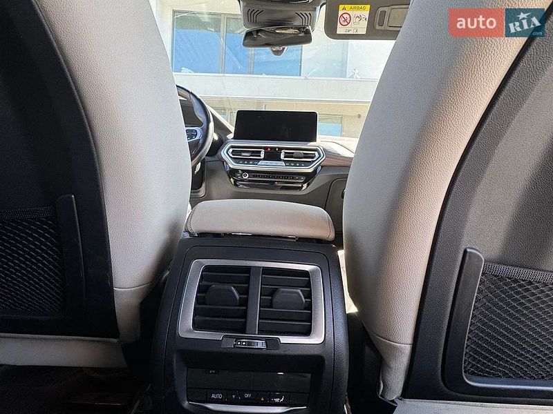 Внедорожник / Кроссовер BMW iX3 2023 в Ужгороде