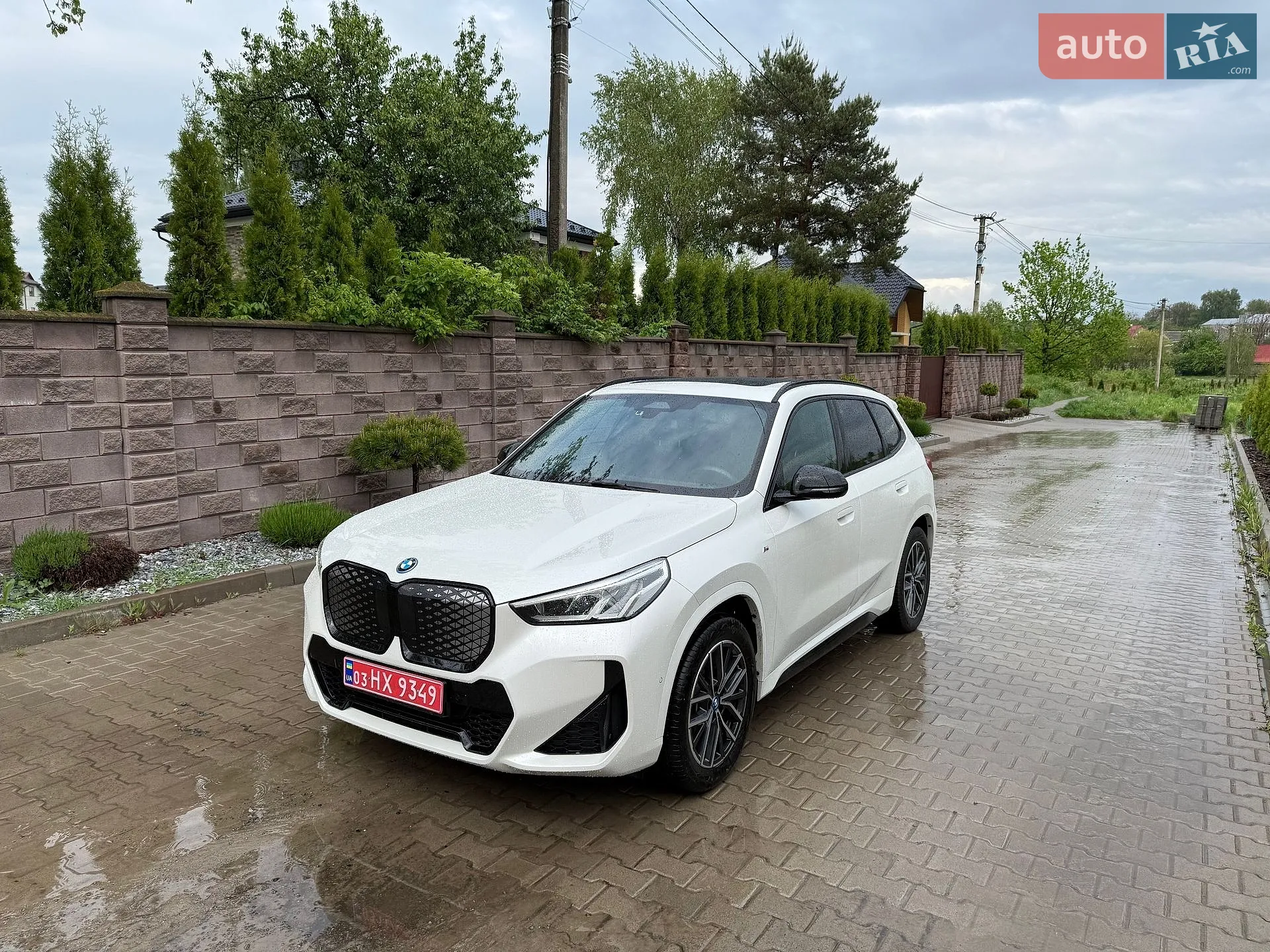 2023 BMW iX1 - мініатюра 11