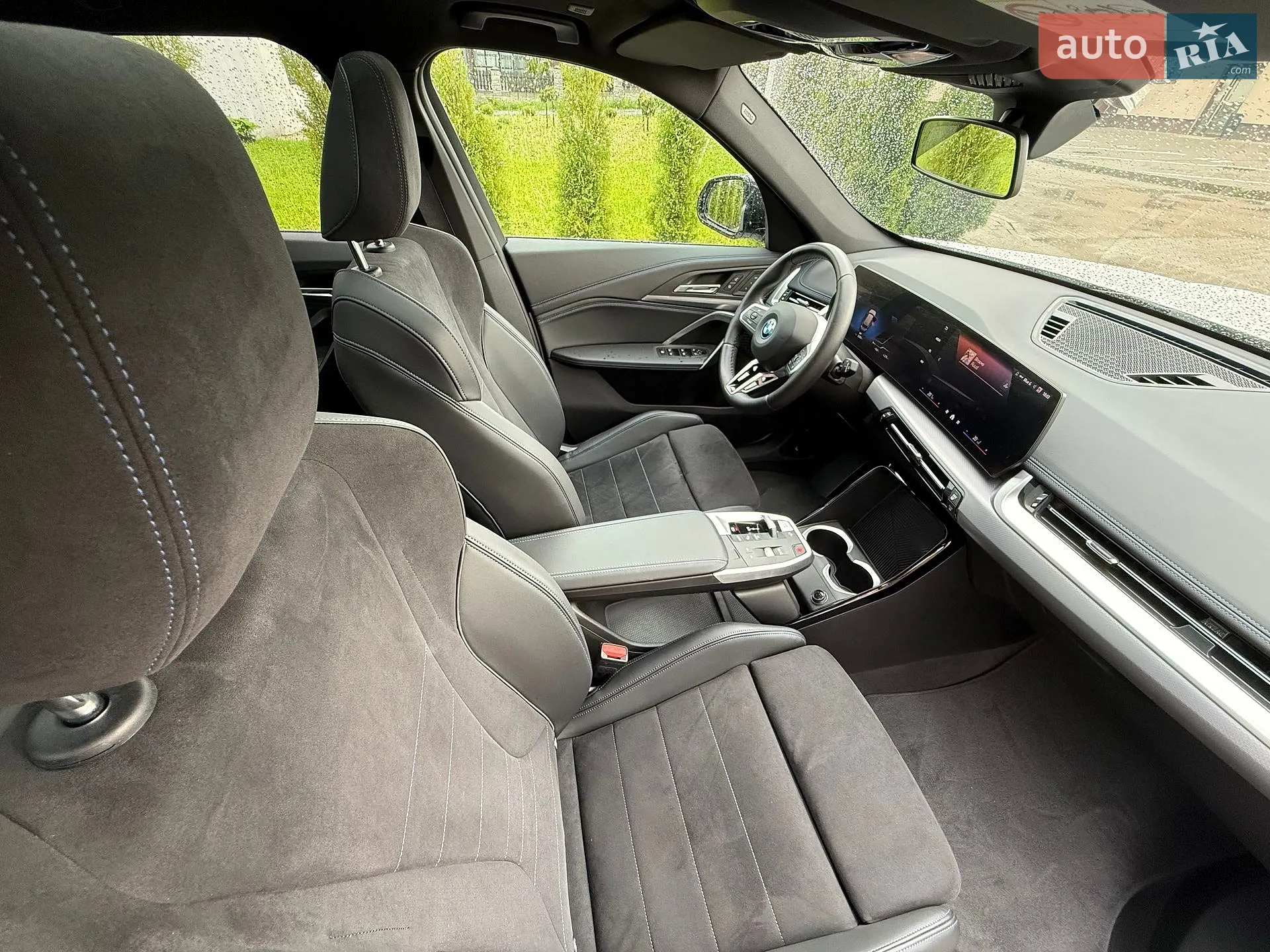 2023 BMW iX1 - мініатюра 31