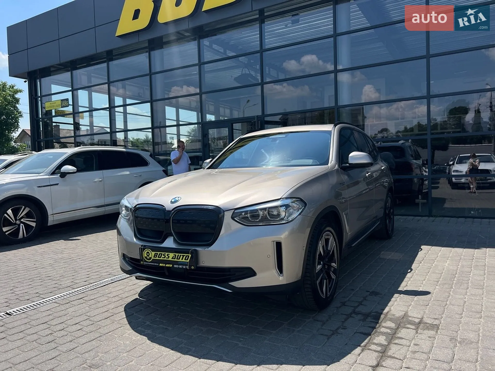 2021 BMW iX3 - мініатюра 4