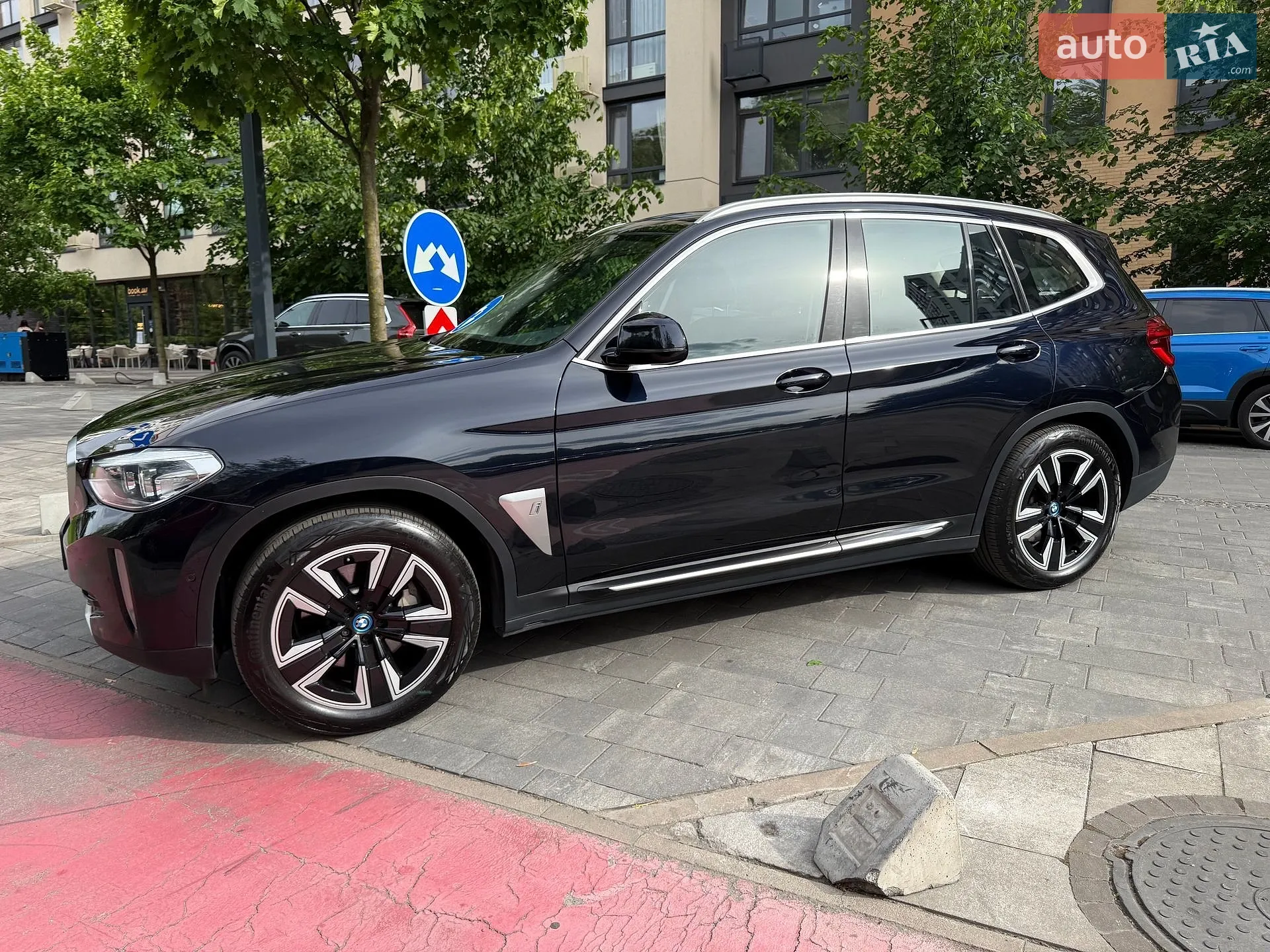 2021 BMW iX3 - мініатюра 4