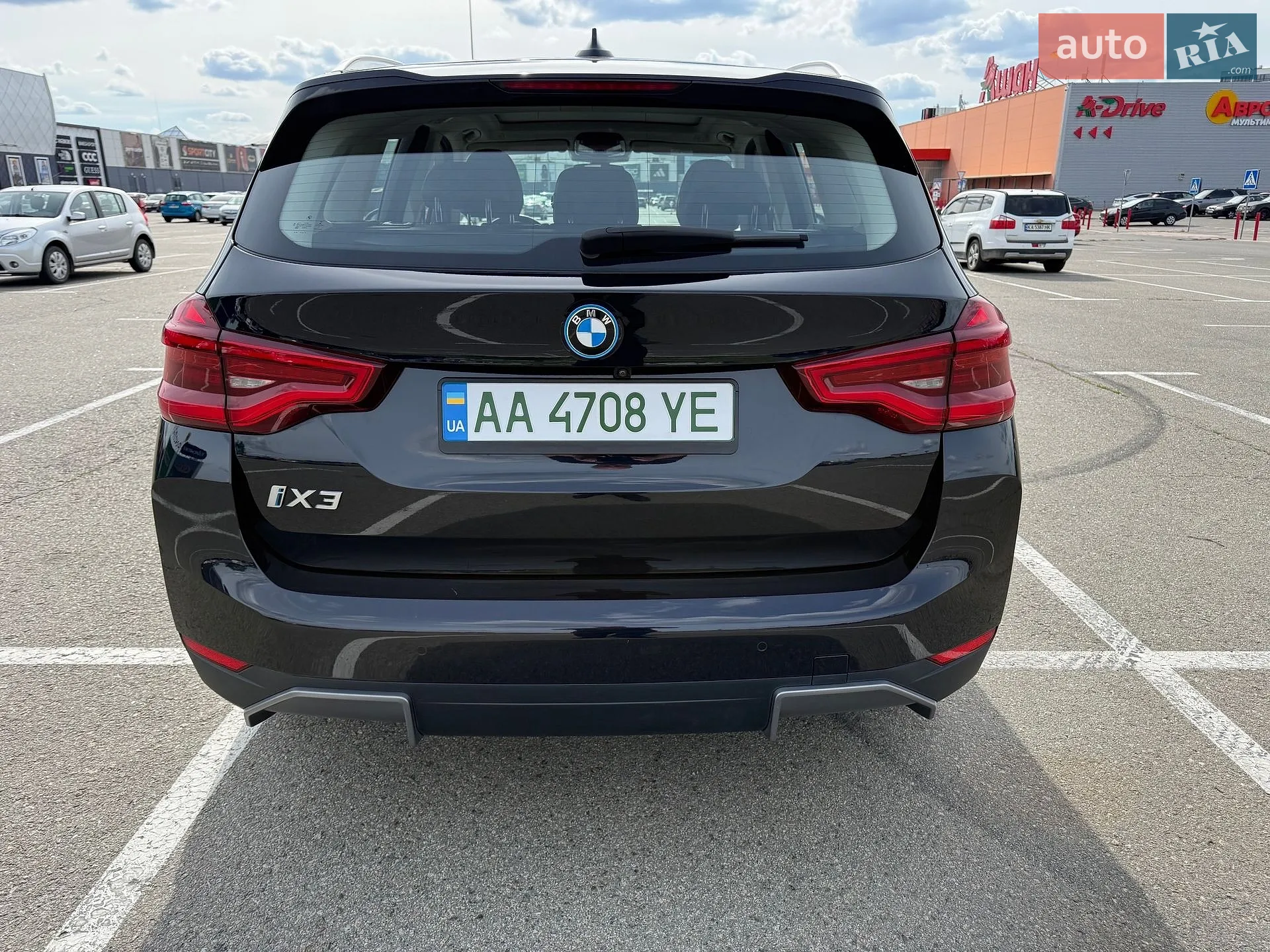 2021 BMW iX3 - мініатюра 10
