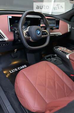 Внедорожник / Кроссовер BMW iX 2022 в 