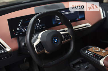 Внедорожник / Кроссовер BMW iX 2022 в 