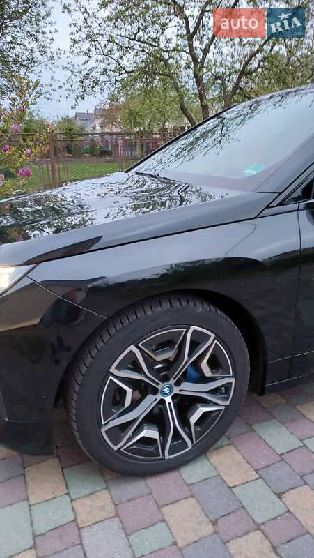 Внедорожник / Кроссовер BMW iX 2022 в Ивано-Франковске