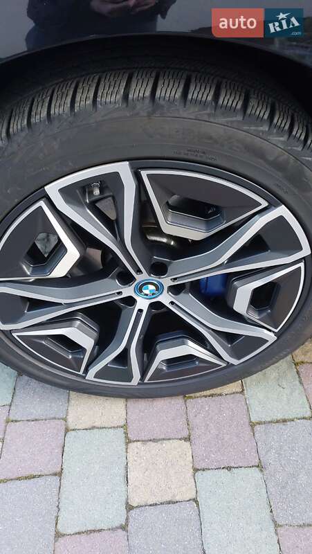 Внедорожник / Кроссовер BMW iX 2022 в Ивано-Франковске