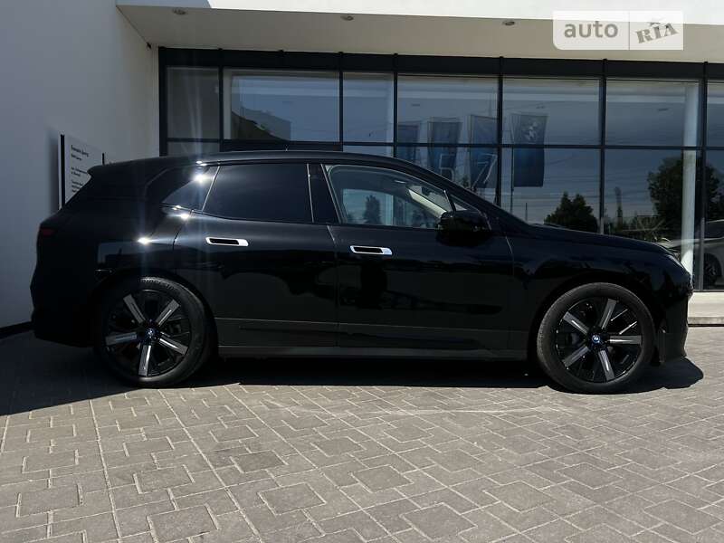 BMW iX 2021
