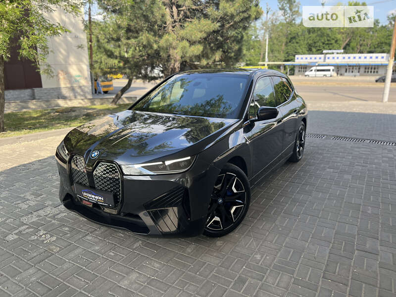 Позашляховик / Кросовер BMW iX 2021 в Дніпрі