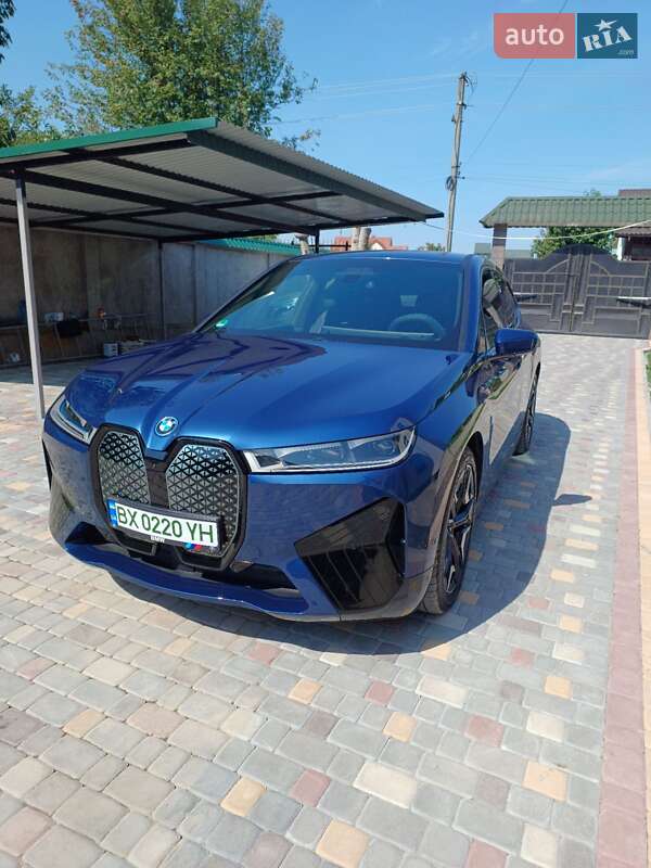 Внедорожник / Кроссовер BMW iX 2022 в 