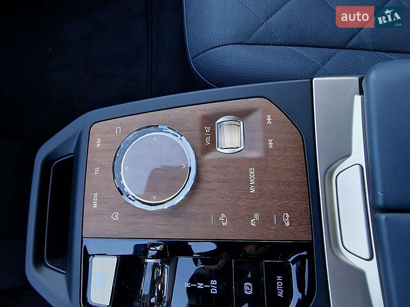 Внедорожник / Кроссовер BMW iX 2022 в Хмельницком