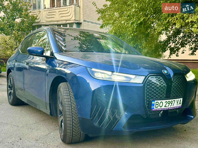 BMW iX 2023