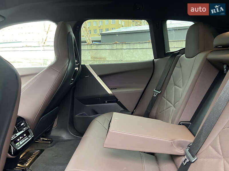 Позашляховик / Кросовер BMW iX 2023 в Києві фото 19 Позашляховик / Кросовер BMW iX 2023 в Києві